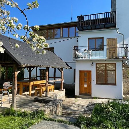 Wintermill Lägenhet Laznicky Exteriör bild