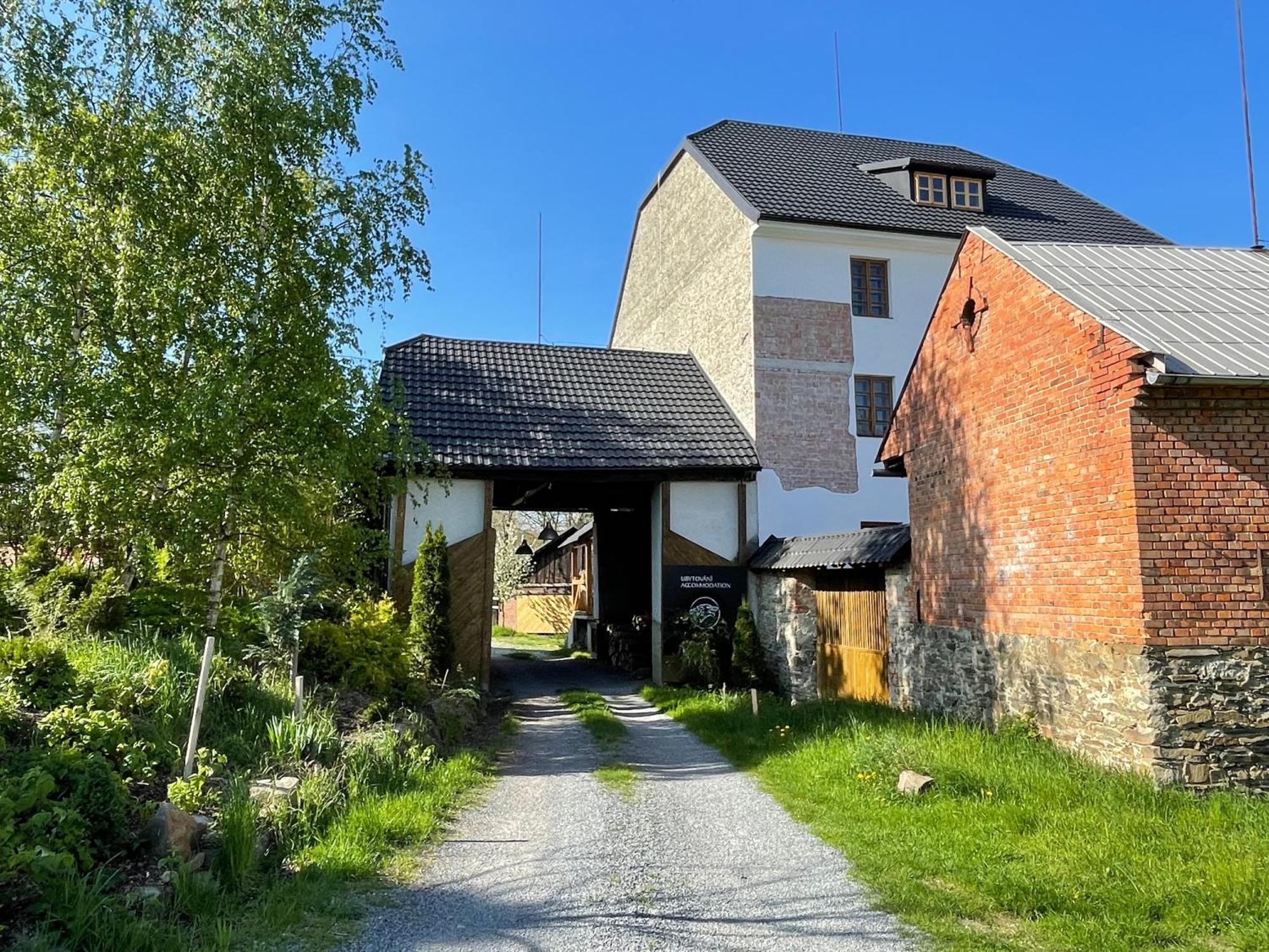 Wintermill Lägenhet Laznicky Exteriör bild