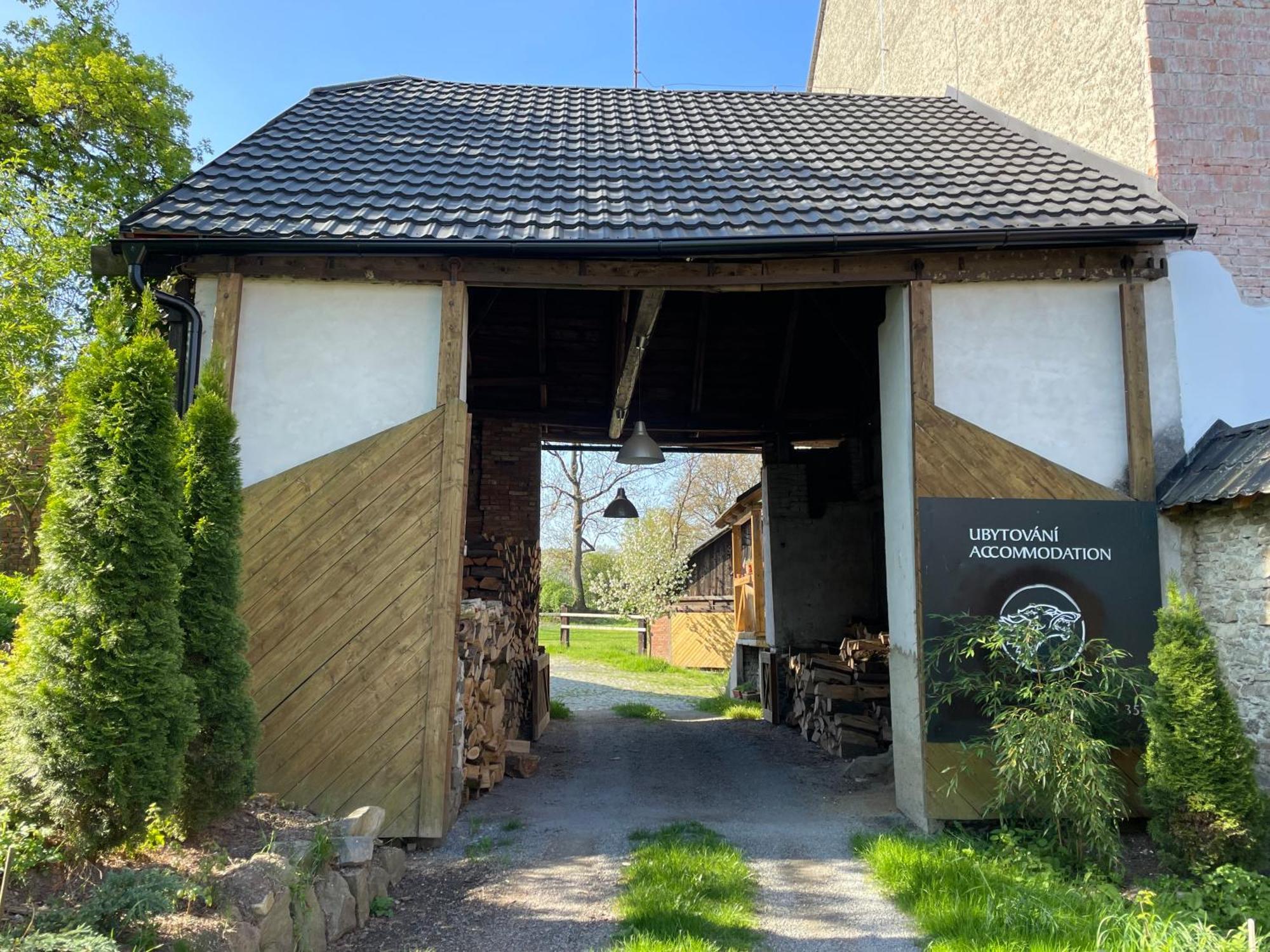 Wintermill Lägenhet Laznicky Exteriör bild